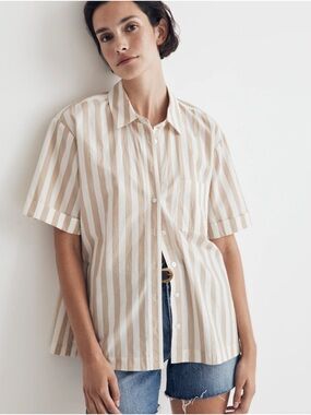 Madewell Signature Poplin Short-Sleeve Button-Down Shirt in shade Seed Khaki